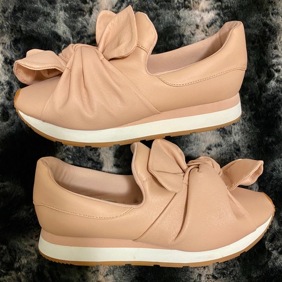 Zara 🍑Sneakers With Bow Detail - Picture 3 of 5